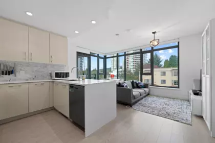 Kitchen Island Photo of 404 518 Whiting Way, Coquitlam, BC