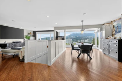 Breakfast Nook Photo of 1052 Corona Crescent, Coquitlam, BC
