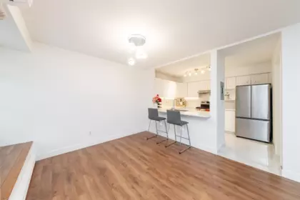 Kitchen Island Photo of 40 7520 18th Street, Burnaby, BC