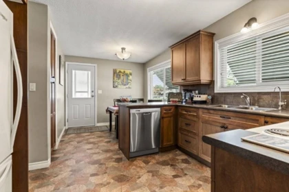 Pantry Photo of 9758 Linwood Street, Chilliwack, BC
