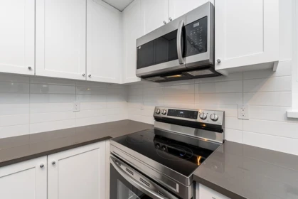 Primary Bedroom Photo of 214 15738 85 Avenue, Surrey, BC