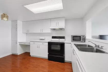 Breakfast Nook Photo of 1701 14881 103a Avenue, Surrey, BC