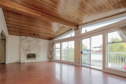 Breakfast Nook Photo of 448 E 59th Avenue, Vancouver, BC