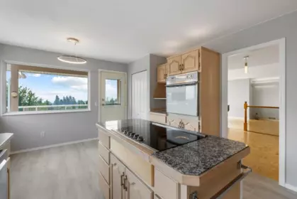 Breakfast Nook Photo of 33330 Hodson Place, Mission, BC