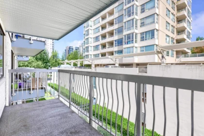 208 6340 Buswell Street, Richmond, BC, Richmond — Apartment/Condo for sale