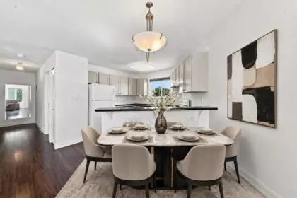 Kitchen Island Photo of 301 33598 George Ferguson Way, Abbotsford, BC