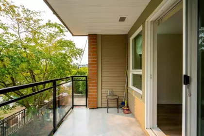 Garden / Landscaping Photo of 205 9500 Odlin Road, Richmond, BC