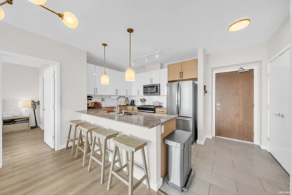 Kitchen Photo of 1805 280 Ross Drive, New Westminster, BC