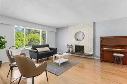 11663 Morris Street, Maple Ridge, BC, Maple Ridge — Single Family Residence for sale
