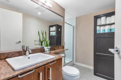 Hallway Photo of 302 5885 Irmin Street, Burnaby, BC