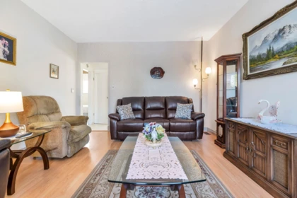 Dining Area Photo of 2560 Adanac Street, Vancouver, BC