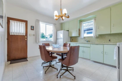 Kitchen Island Photo of 2560 Adanac Street, Vancouver, BC