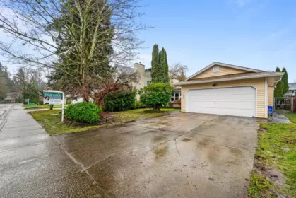 Pantry Photo of 11937 237a Street, Maple Ridge, BC