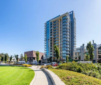 403 1471 Hunter Street, North Vancouver, BC, North Vancouver — Apartment/Condo for sale