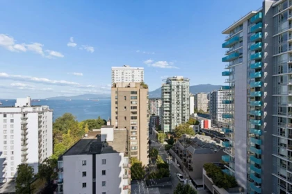 Breakfast Nook Photo of 1503 1251 Cardero Street, Vancouver, BC