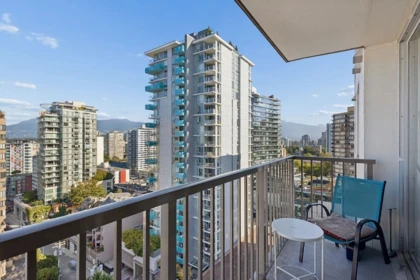 Family Room Photo of 1503 1251 Cardero Street, Vancouver, BC