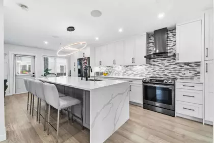 313 3000 Riverbend Drive, Coquitlam, BC, Coquitlam — Single Family Residence for sale