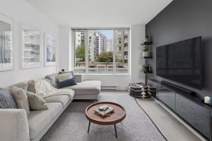 Exterior Rear Photo of 606 1088 Richards Street, Vancouver, BC