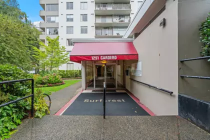 Aerial View of 1504 1251 Cardero Street, Vancouver, BC