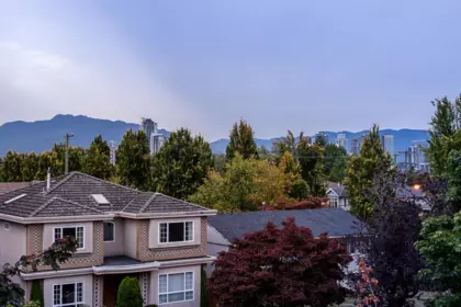 Backyard Photo of 3 3638 Normandy Drive, Vancouver, BC