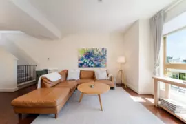 64 728 W 14th Street, North Vancouver, BC