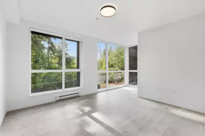 Primary Bathroom Photo of 102 6585 195a Street, Surrey, BC