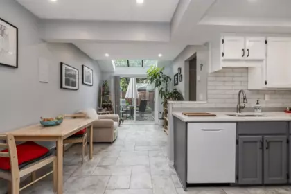 Basement Recreation Room Photo of 10 34755 Old Yale Road, Abbotsford, BC