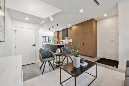 Family Room Photo of 2 1166 E 26th Avenue, Vancouver, BC