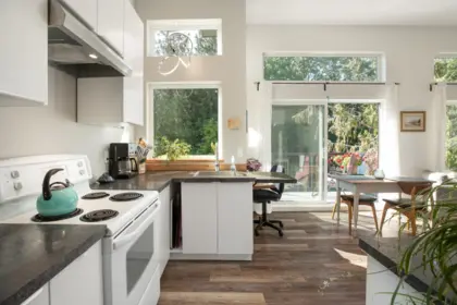 7835 Redrooffs Road, Halfmoon Bay, BC, Halfmoon Bay — Single Family Residence for sale