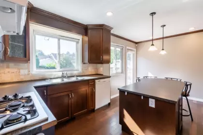 Breakfast Nook Photo of 10145 Brentwood Drive, Chilliwack, BC