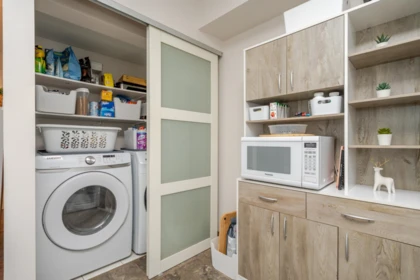 Mudroom Photo of 7363 Capistrano Drive, Burnaby, BC