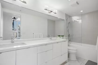 Entry Foyer Photo of 3505 688 Abbott Street, Vancouver, BC