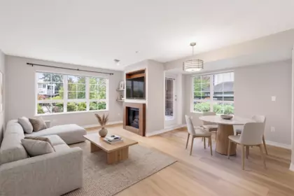 Dining Area Photo of 205 2940 King George Boulevard, Surrey, BC