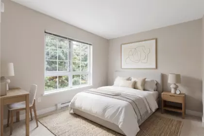 Office / Den Photo of 205 2940 King George Boulevard, Surrey, BC