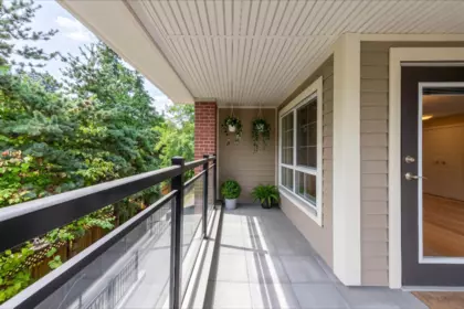 Outdoor Deck Photo of 205 2940 King George Boulevard, Surrey, BC