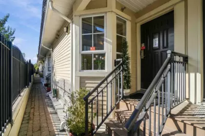 319 678 W 7th Avenue, Vancouver, BC, Vancouver — Townhouse for sale