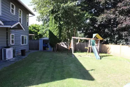 Family Room Photo of 3752 Harwood Crescent, Abbotsford, BC