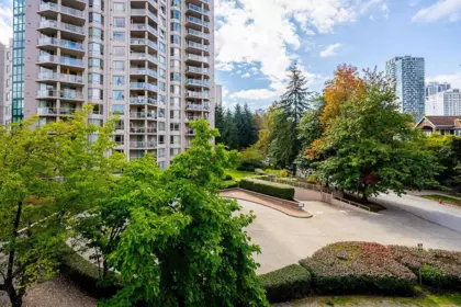 Entry Foyer Photo of 312 3098 Guildford Way, Coquitlam, BC