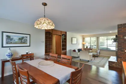 5619 Trail Avenue, Sechelt, BC, Sechelt — Single Family Residence for sale