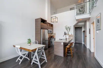 401 9150 University High Street, Burnaby, BC, Burnaby — Apartment/Condo for sale