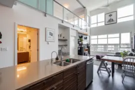 401 9150 University High Street, Burnaby, BC