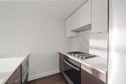 717 3557 Sawmill Crescent, Vancouver, BC, Vancouver — Apartment/Condo for sale