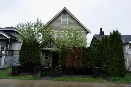 4379 Knight Street, Vancouver, BC, Vancouver — Half Duplex for sale