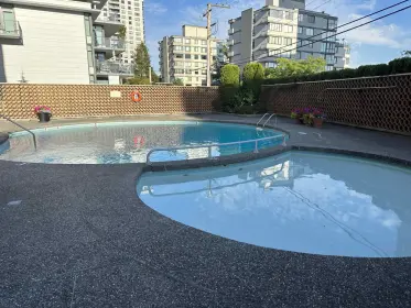 104 2135 Argyle Avenue, West Vancouver, BC, West vancouver — Apartment/Condo for sale