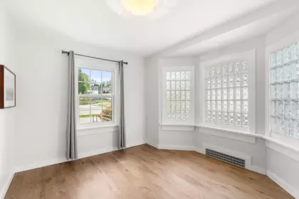 350 Warwick Avenue, Burnaby, BC, Burnaby — Single Family Residence for sale