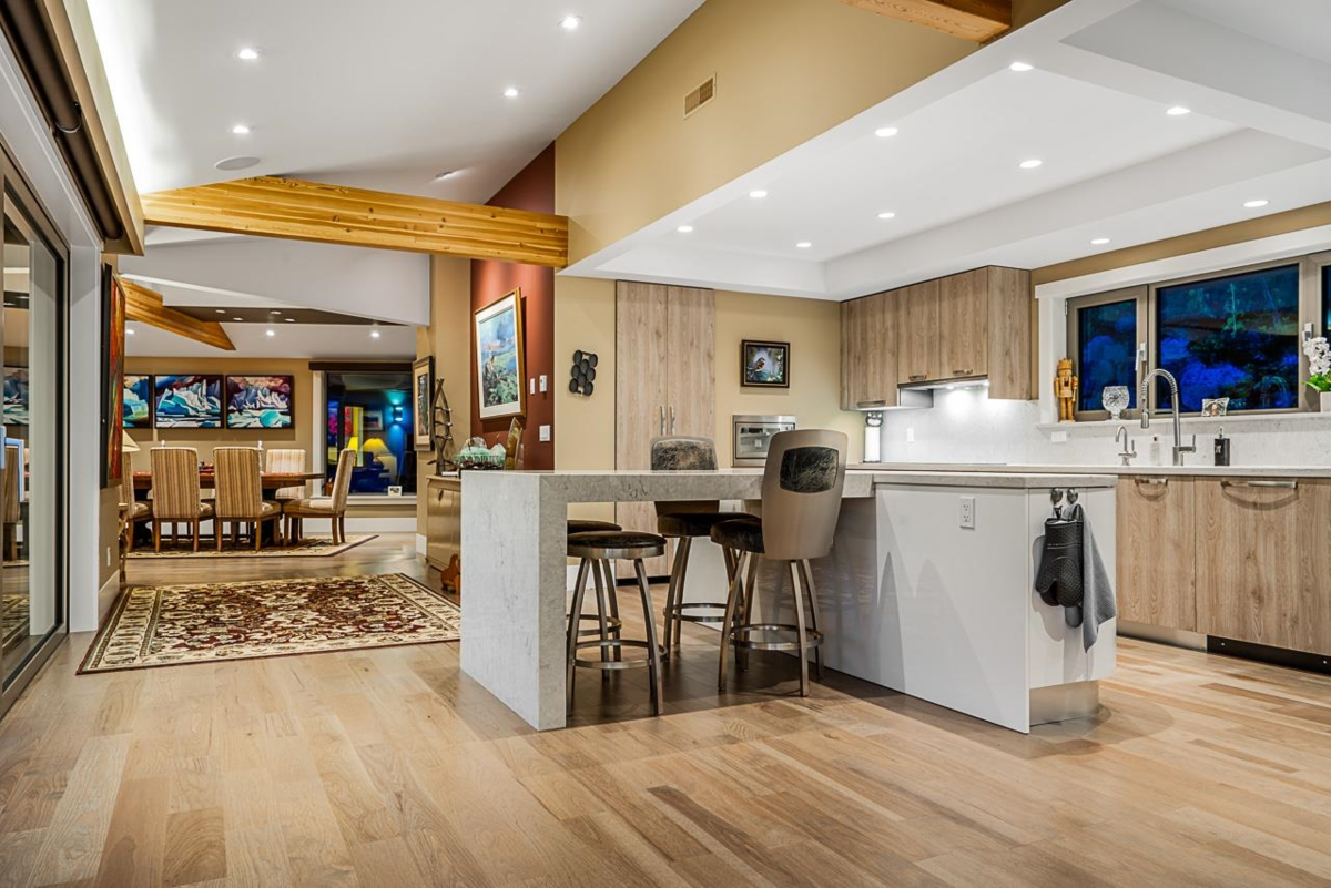 Primary Bathroom Photo of 5134 Pitcairn Place, West Vancouver, BC