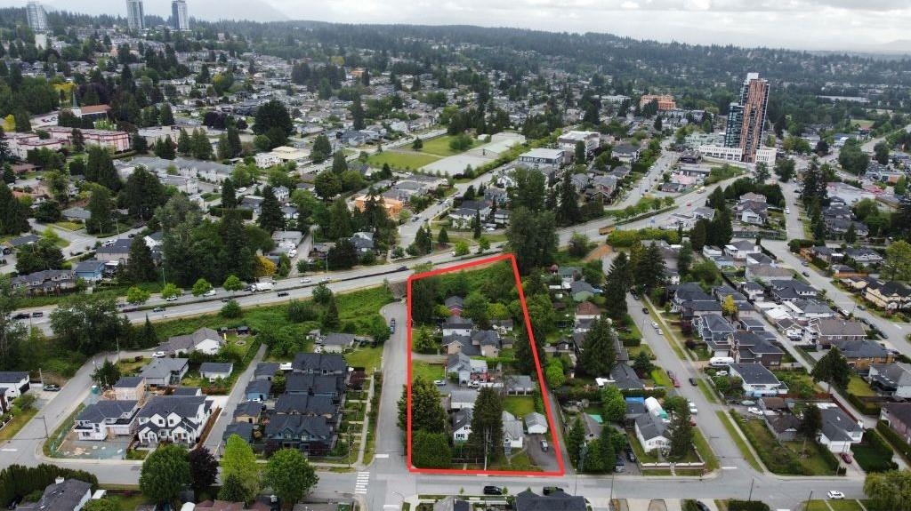 Laundry Room Photo of 710 Gauthier Avenue, Coquitlam, BC