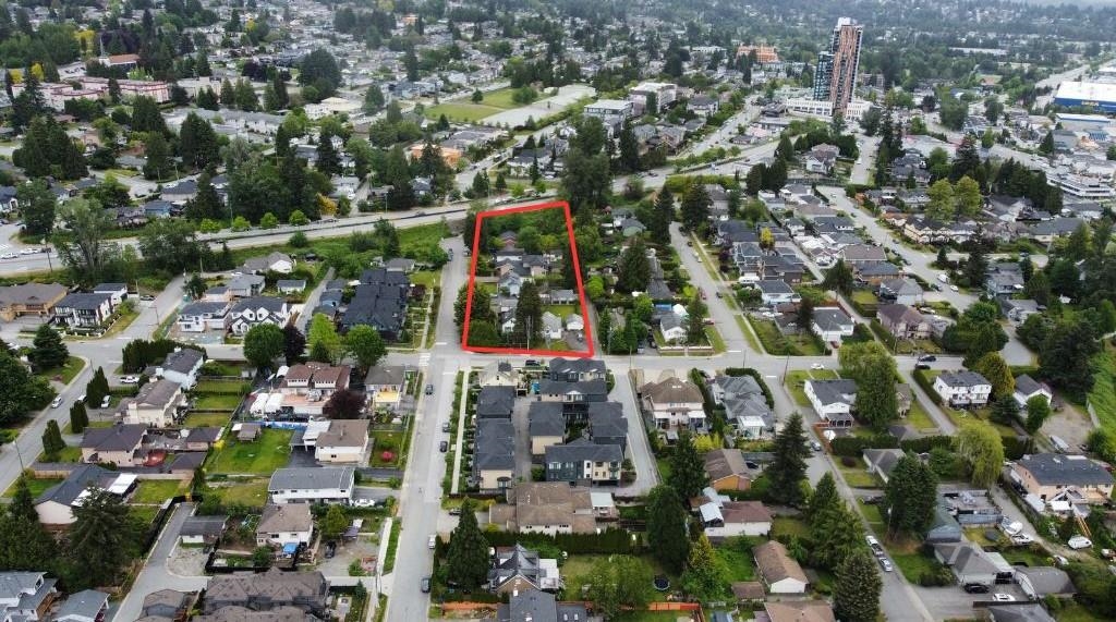 Powder Room Photo of 710 Gauthier Avenue, Coquitlam, BC