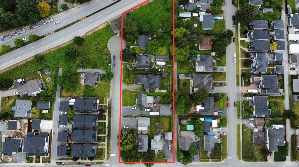 Walk-In Closet Photo of 710 Gauthier Avenue, Coquitlam, BC