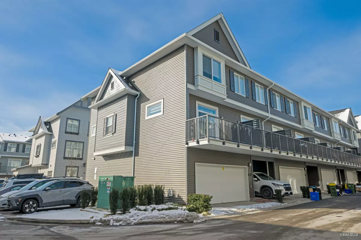 Family Room Photo of 57 15778 85 Avenue, Surrey, BC